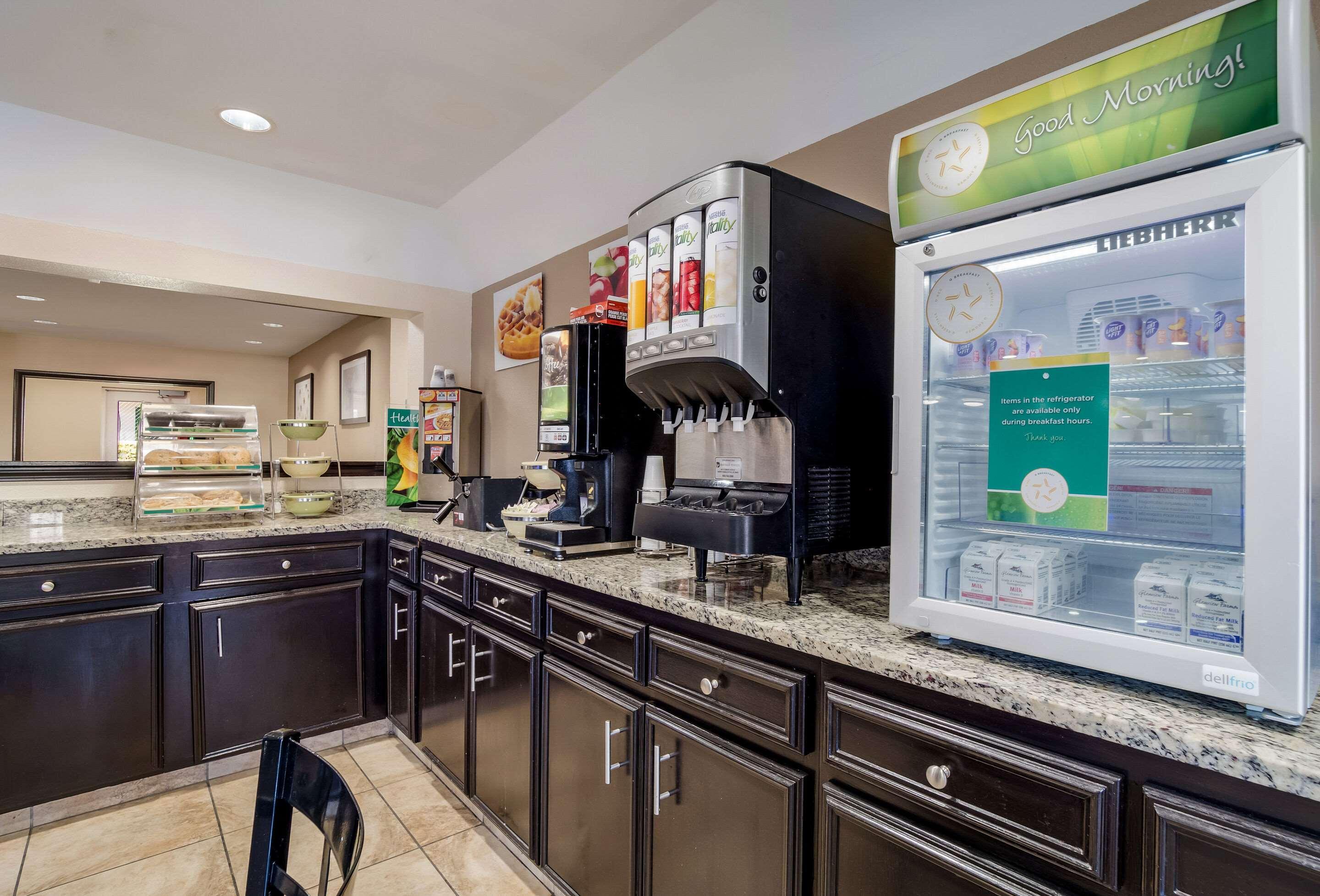 Quality Inn & Suites Augusta Fort Eisenhower Area מראה חיצוני תמונה