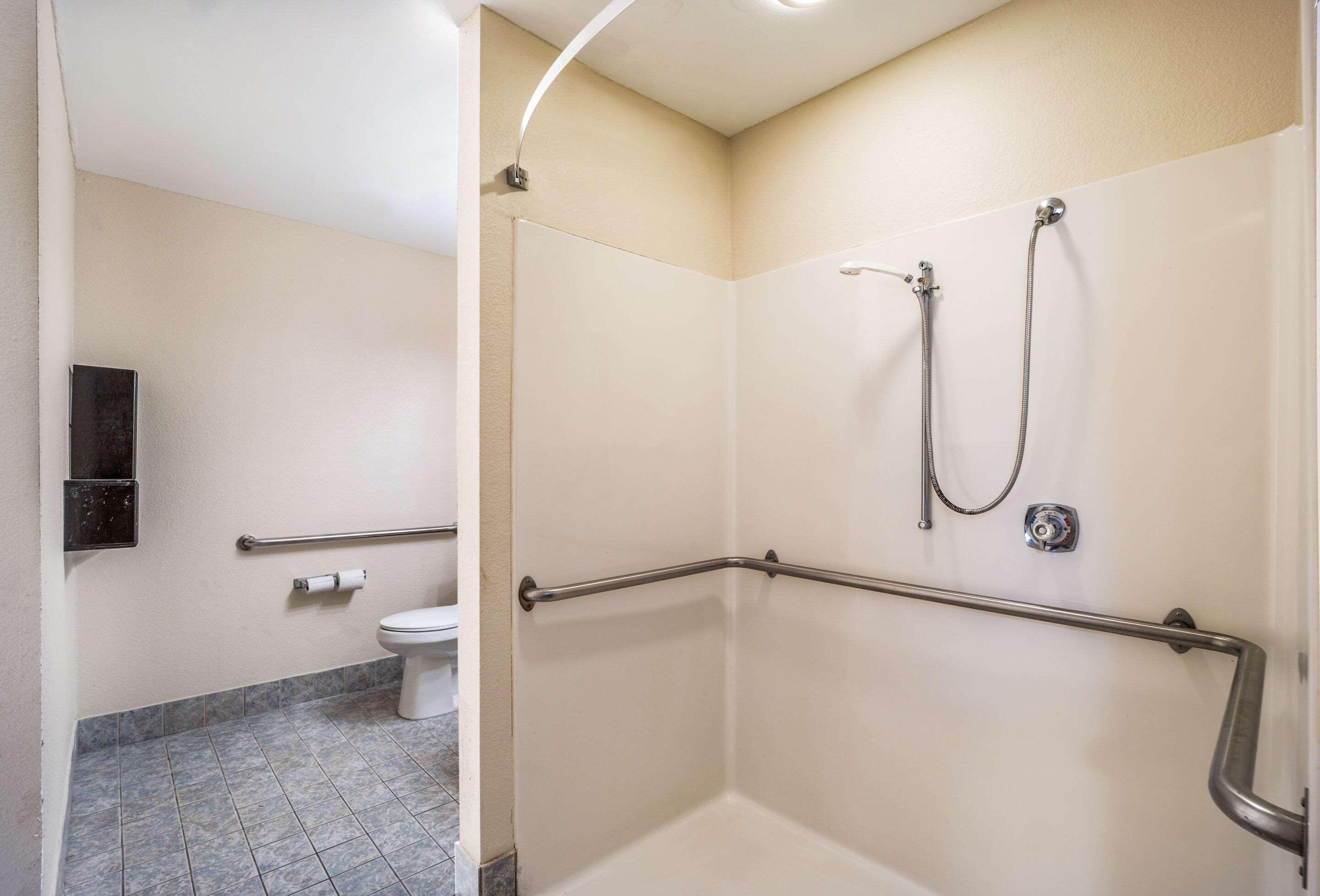 Quality Inn & Suites Augusta Fort Eisenhower Area מראה חיצוני תמונה