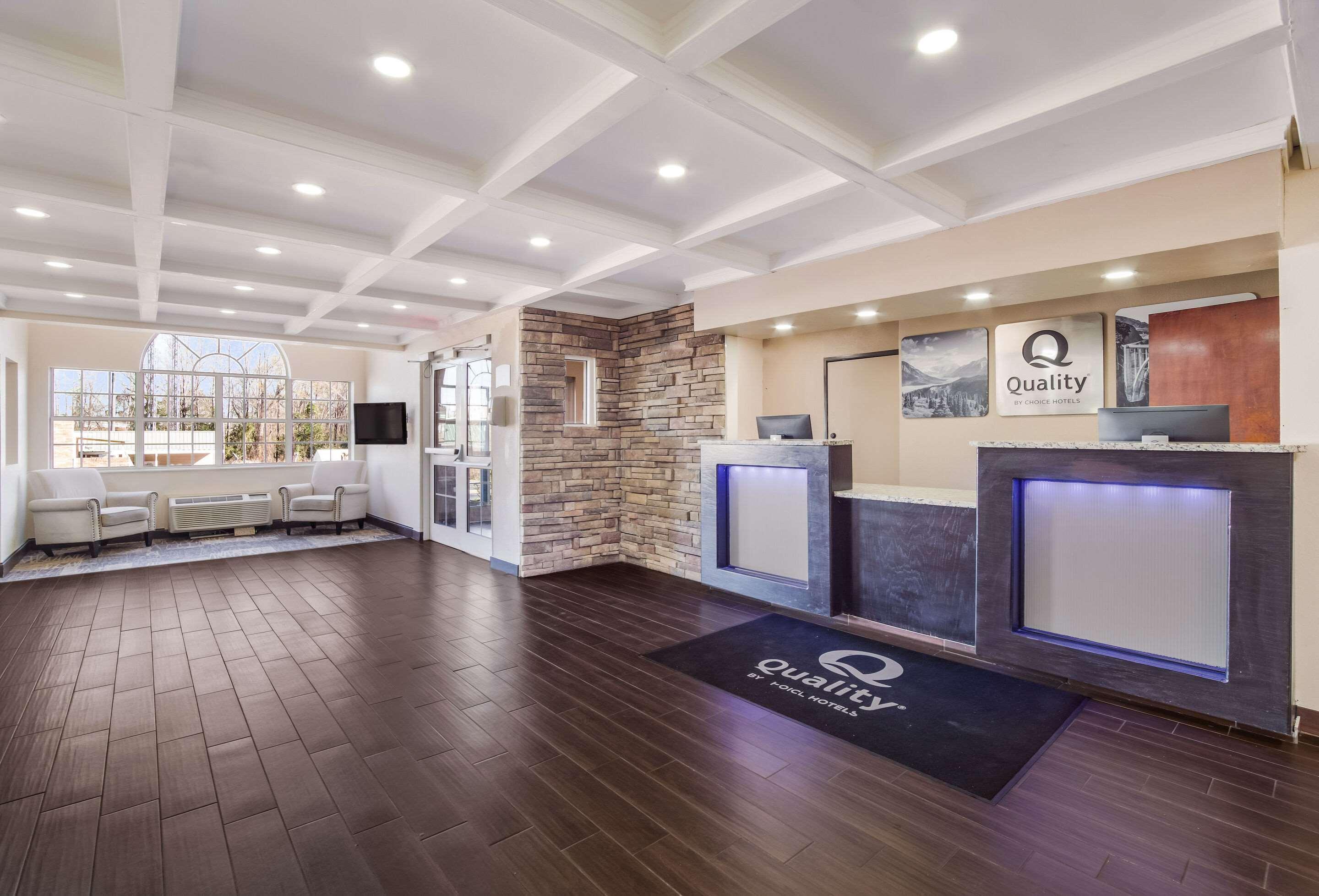 Quality Inn & Suites Augusta Fort Eisenhower Area מראה חיצוני תמונה