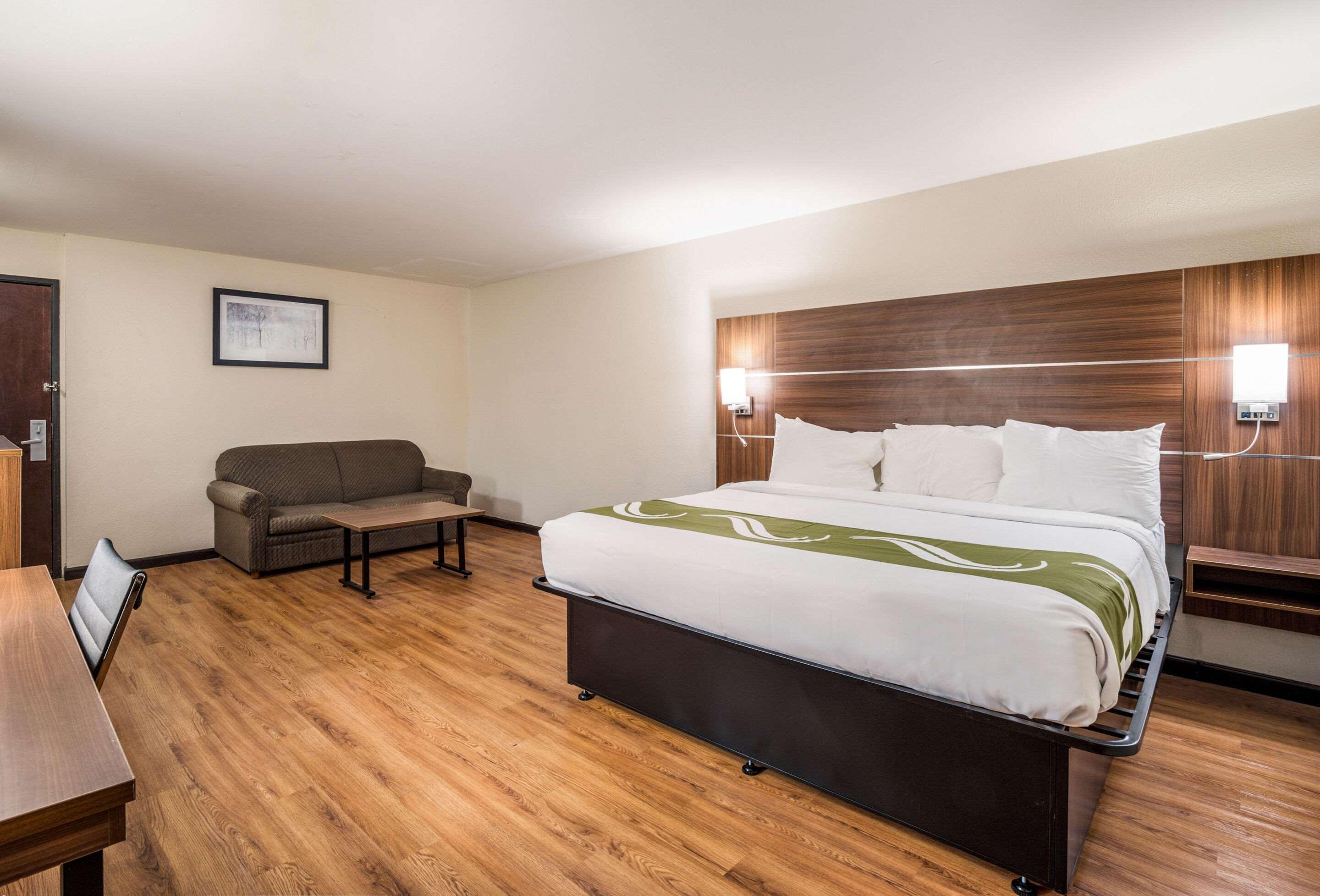 Quality Inn & Suites Augusta Fort Eisenhower Area מראה חיצוני תמונה