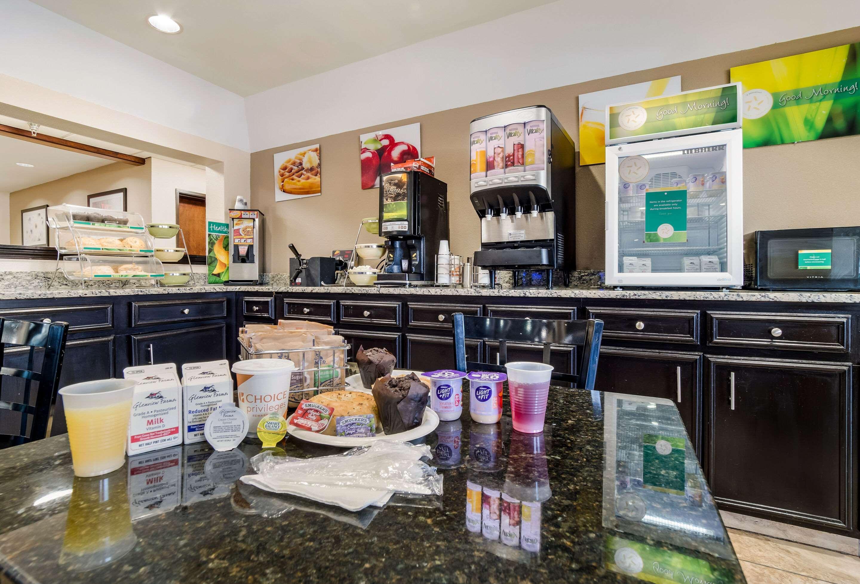 Quality Inn & Suites Augusta Fort Eisenhower Area מראה חיצוני תמונה