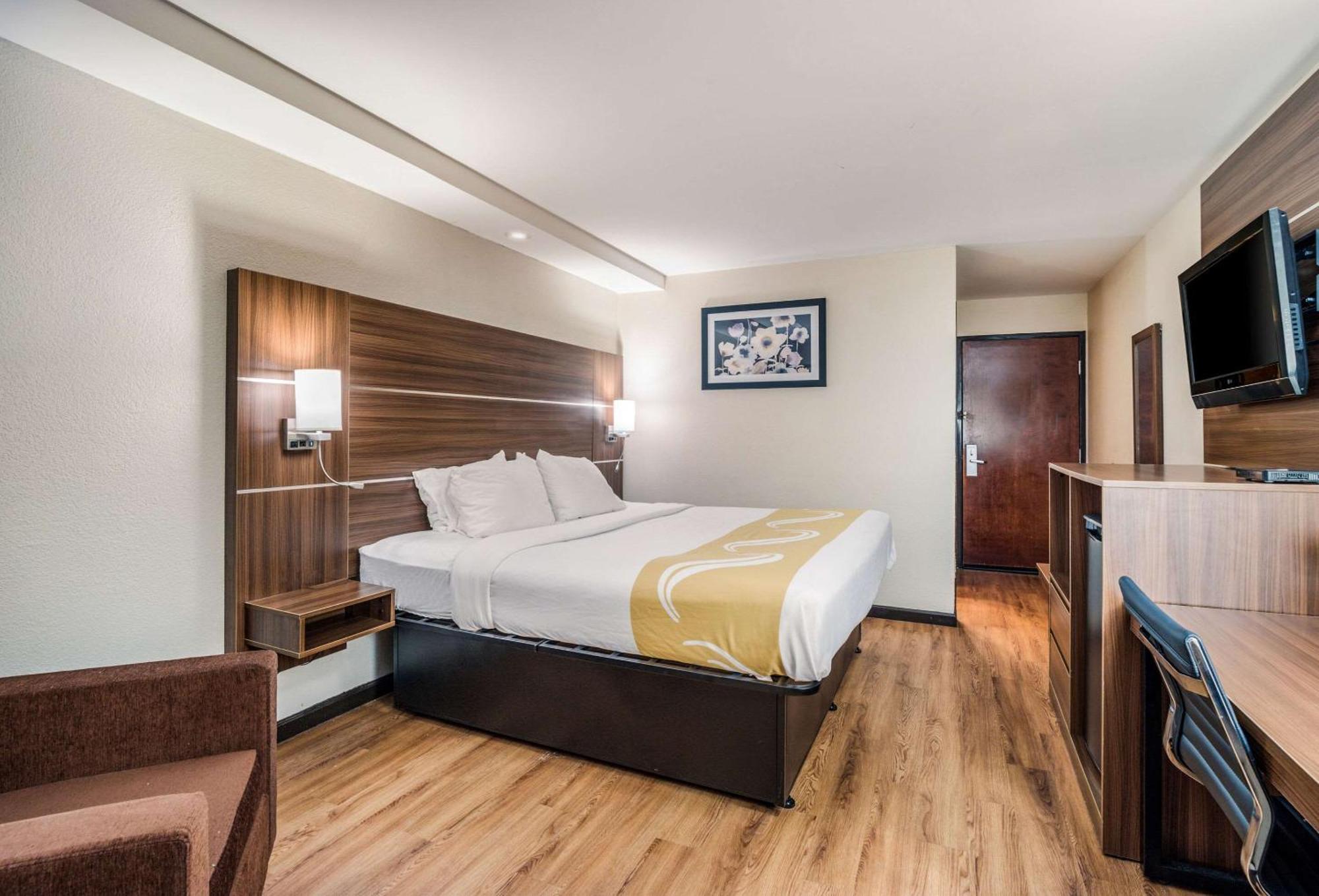 Quality Inn & Suites Augusta Fort Eisenhower Area מראה חיצוני תמונה